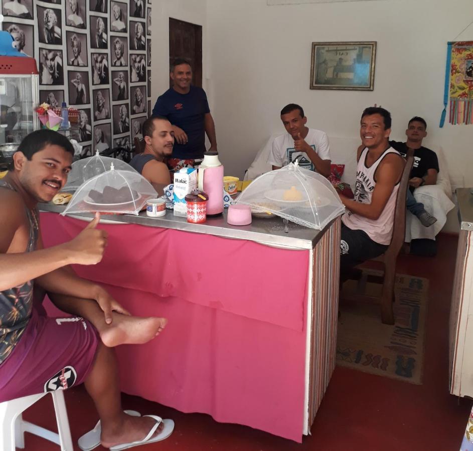 Perto Do Aeroporto De Salvador - Dona Pitanga Hostel Lauro de Freitas Exterior foto